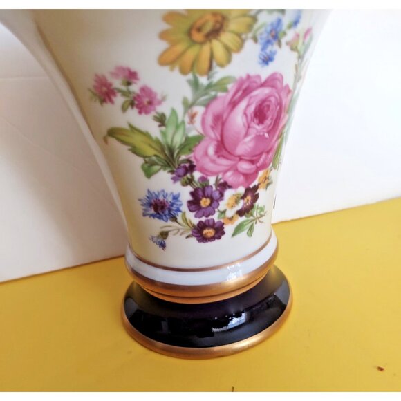 Vintage  Royal Dux Bohemia Pink Rose hand painted Vase  5 1/2" tall - Picture 8 of 10